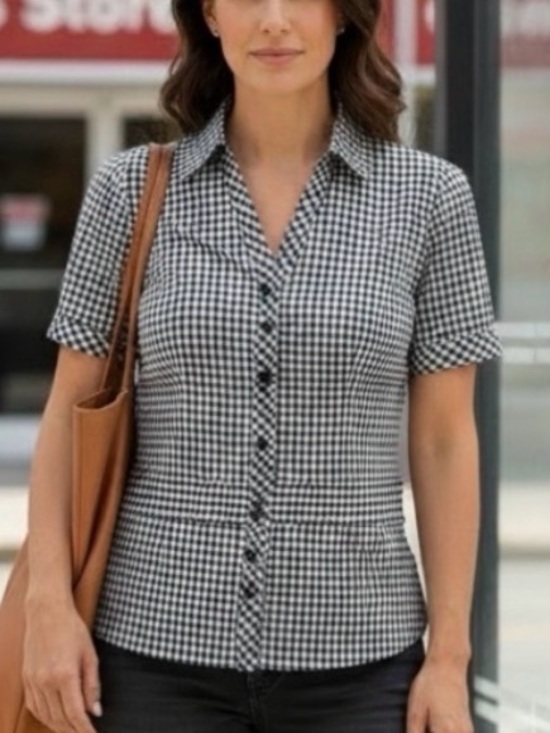 Reitmans Tops - REITMANS Petites Short Sleeve Black|White Mini Plaid Blouse